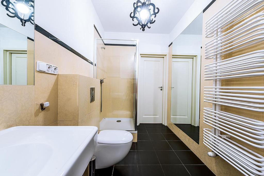 Apartment Powisle With Garage وارسو المظهر الخارجي الصورة